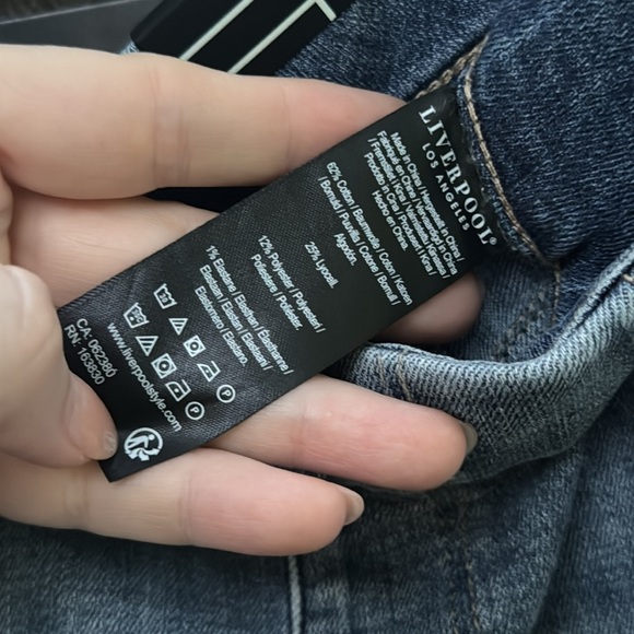 Liverpool cat eye pull-on skirt, NWT, size 0 - Picture 10 of 10